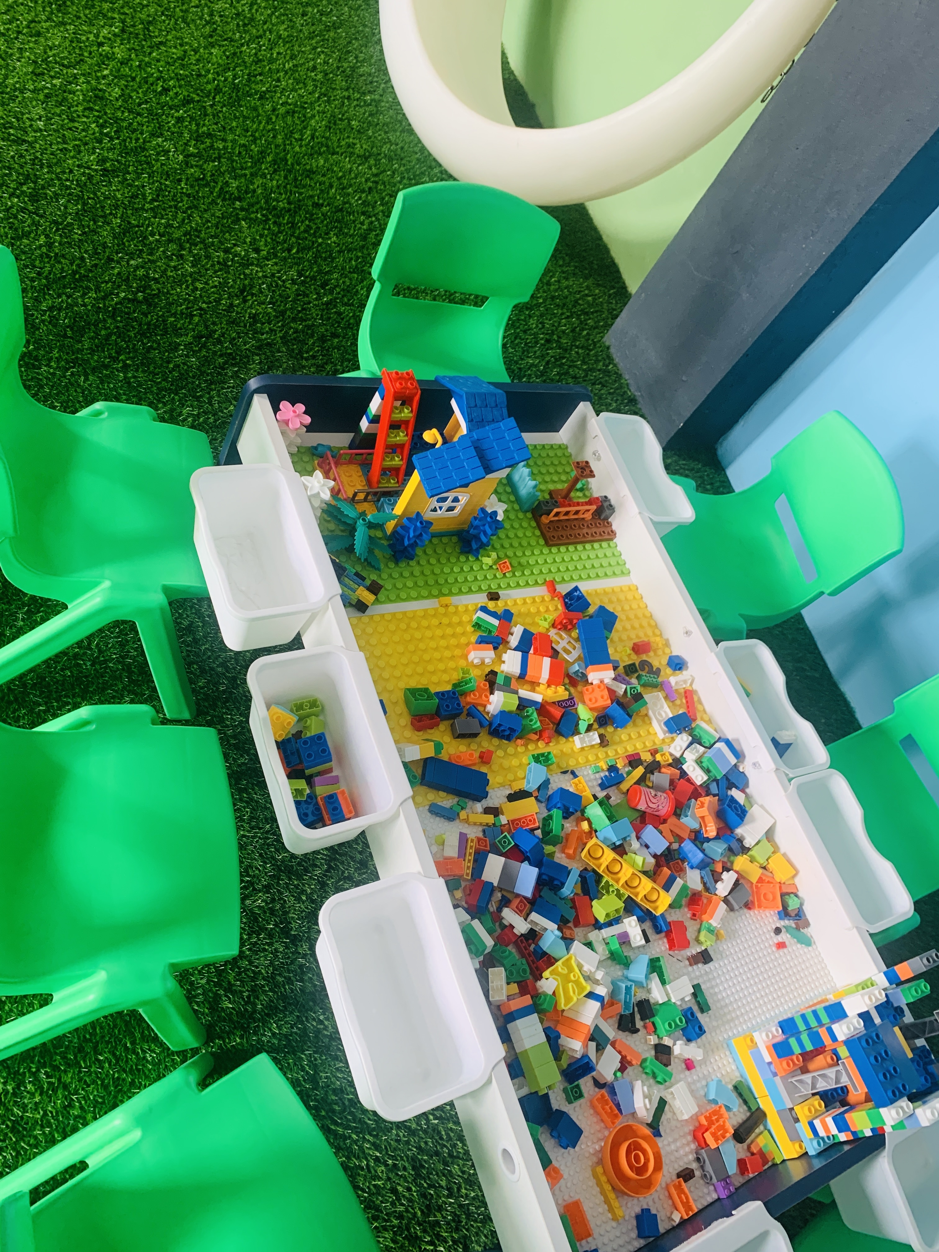 Activity material set