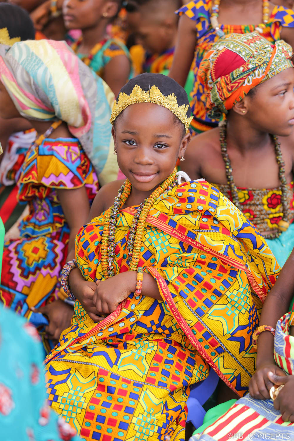 A pupil in a beautiful traditional outfit