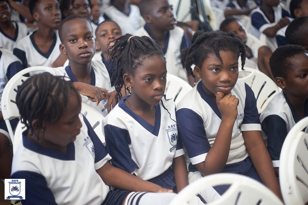 Pupils together in class